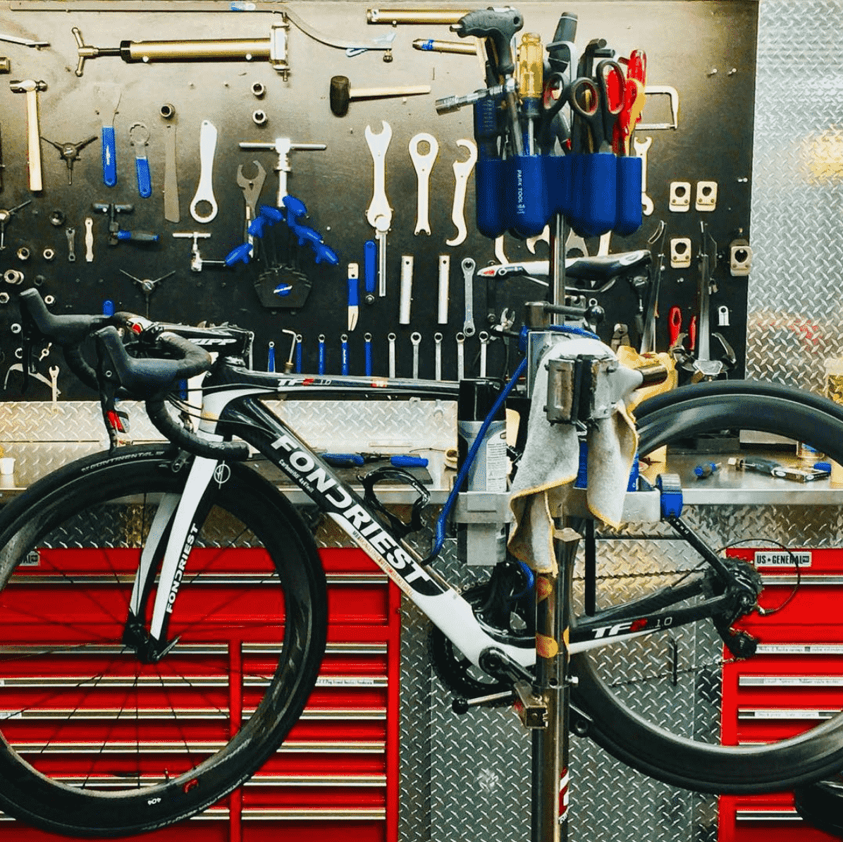 repair your bike in our Miami Shop